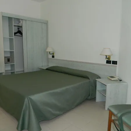 Hotel Inn Hotel 4*