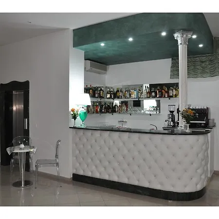 מלון Hotel Inn גיארדיני נאקסוס