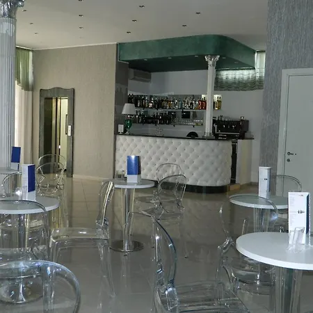 מלון Hotel Inn
