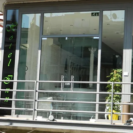 Hotel Inn מלון