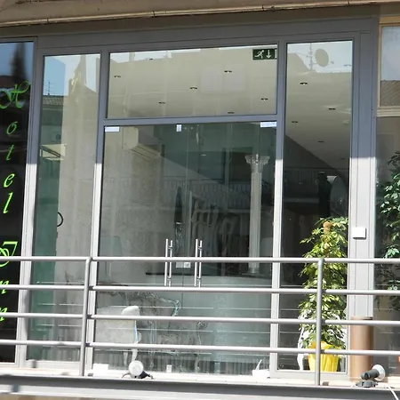 Hotel Inn מלון 4*