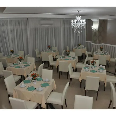 Hotel Inn מלון 4*